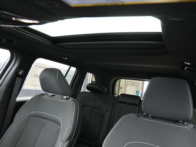 New 2026 Jeep Grand Cherokee Laredo X AWD/4WD image 13