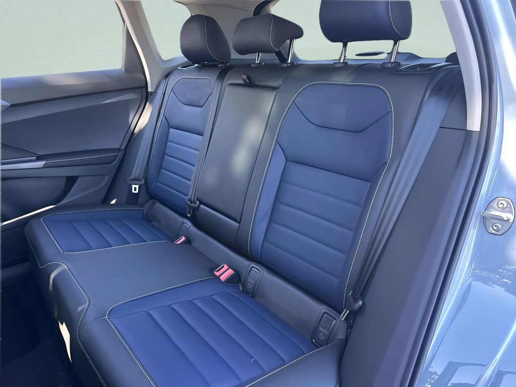 New 2026 Volkswagen Taos SEL image 23