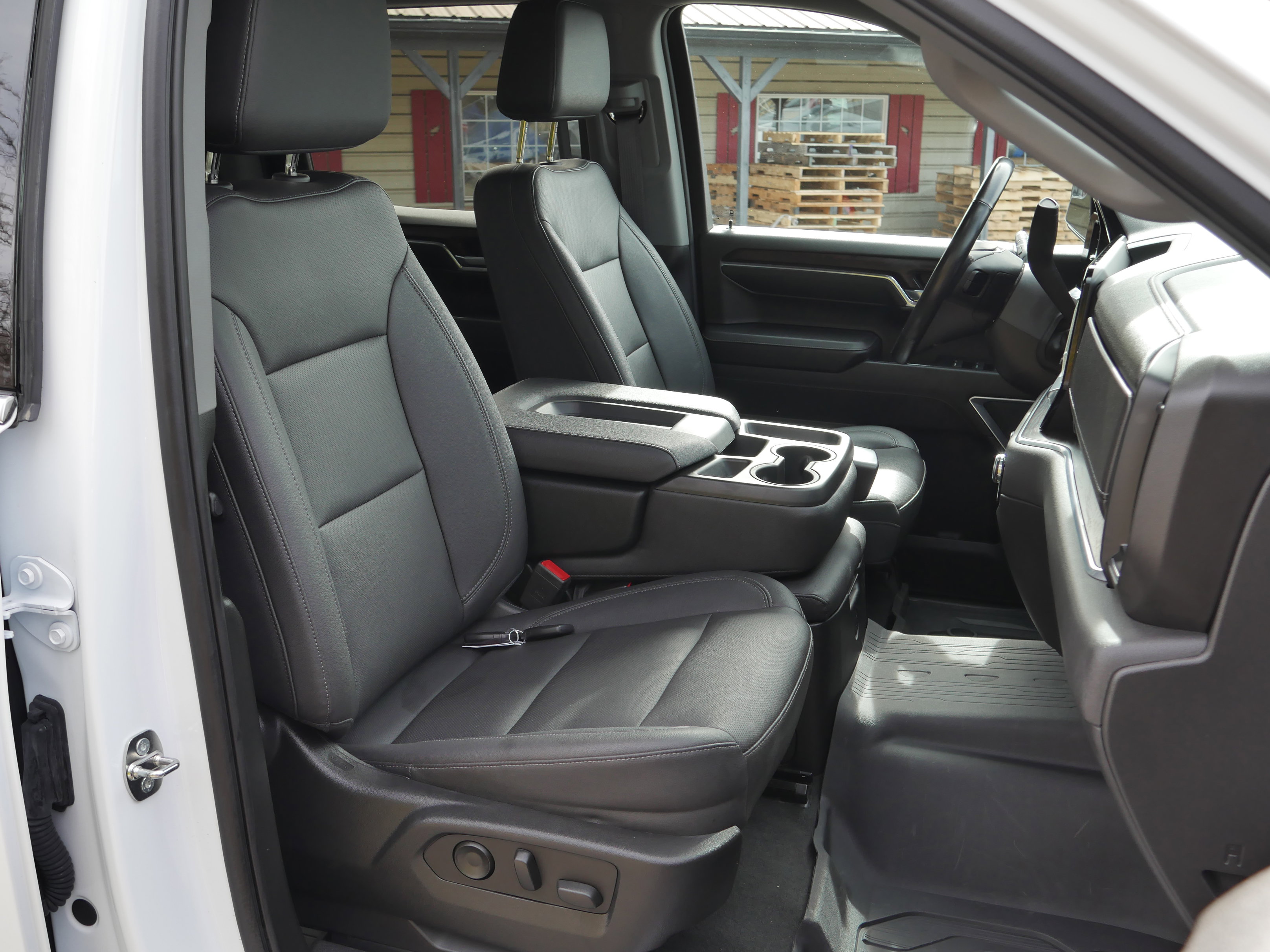 Used 2022 GMC Sierra 1500 SLT image 29