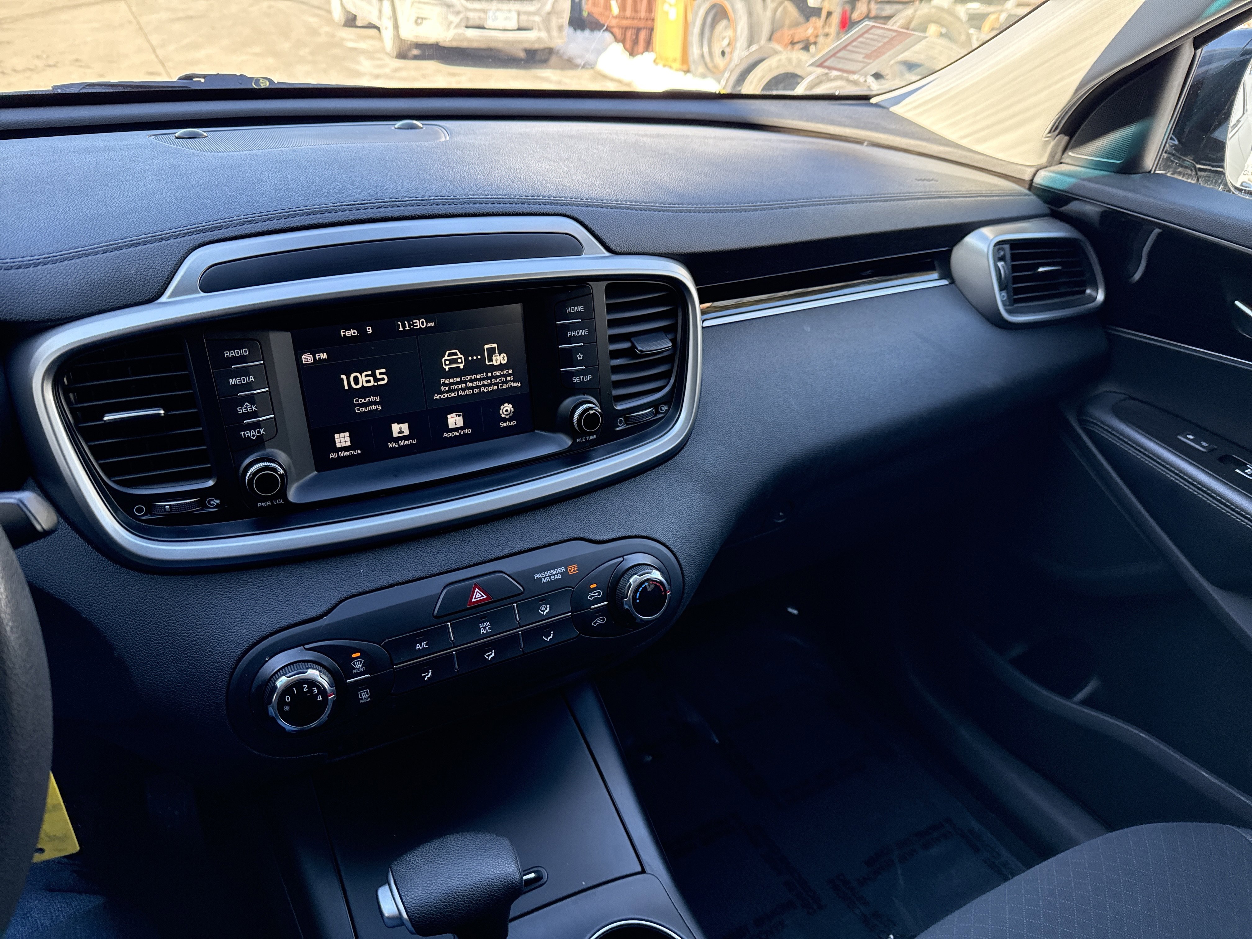 Used 2020 Kia Sorento AWD V6 image 23