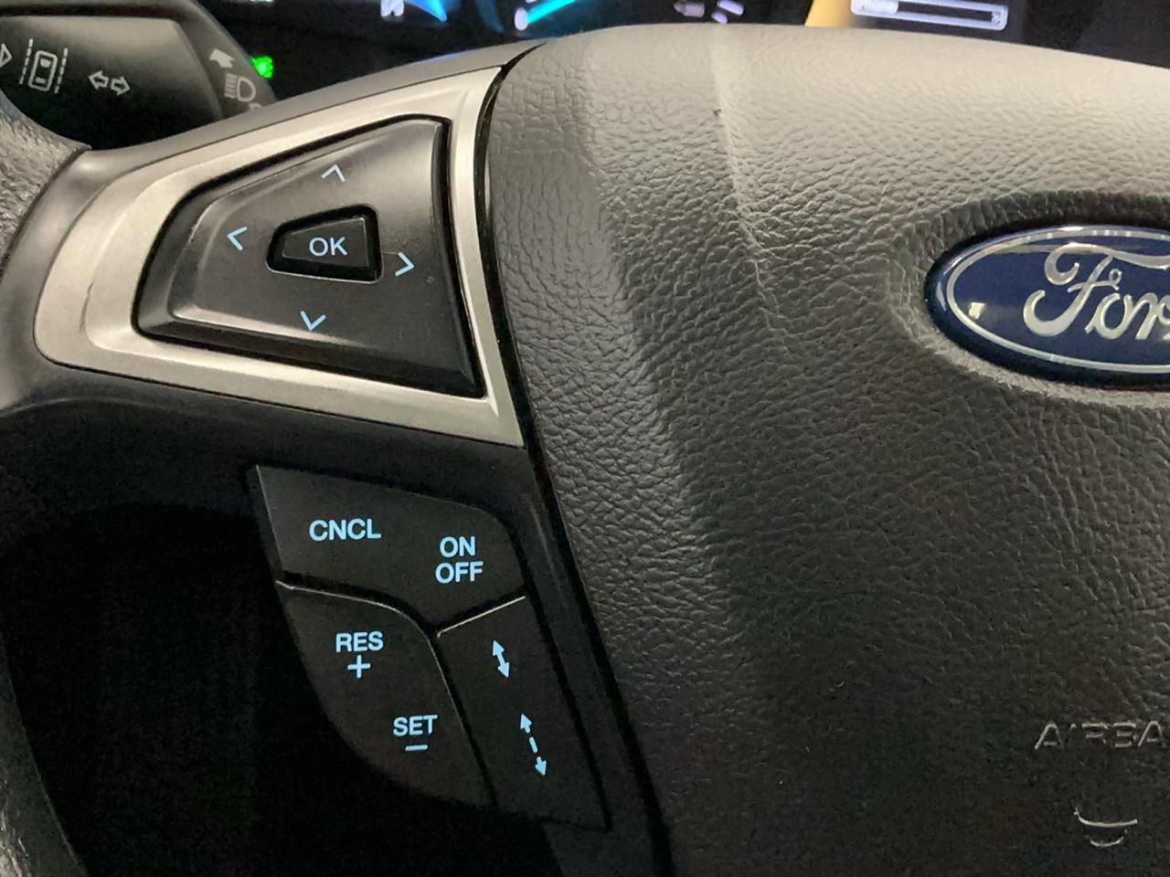 Used 2020 Ford Fusion SE FWD image 23