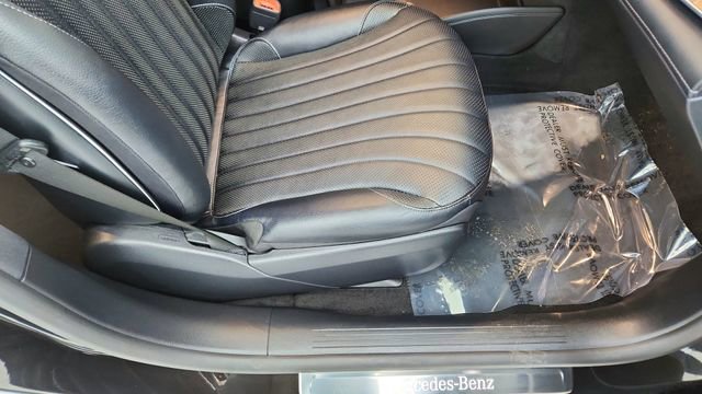 Used 2022 Mercedes-Benz EQS 450+ Sedan image 22