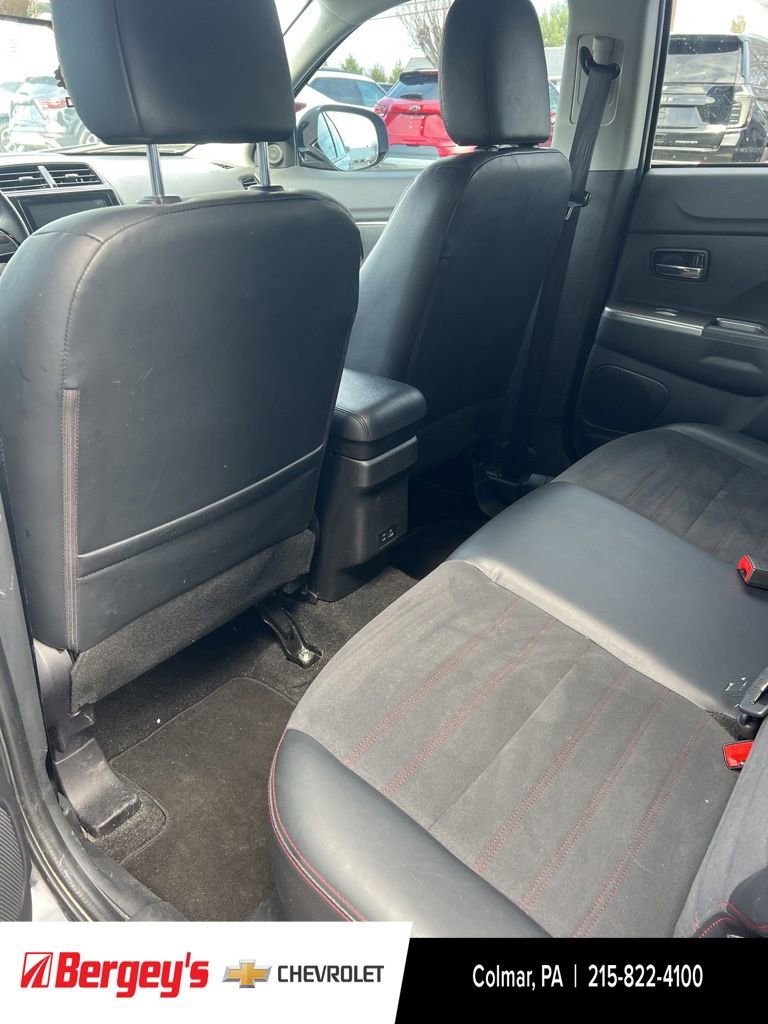 Used 2024 Mitsubishi Outlander Sport SE image 18