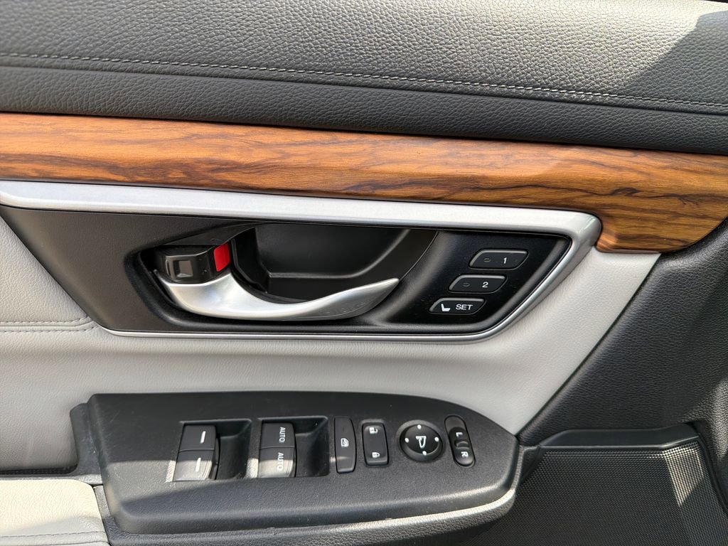 Used 2017 Honda CR-V EX-L image 17
