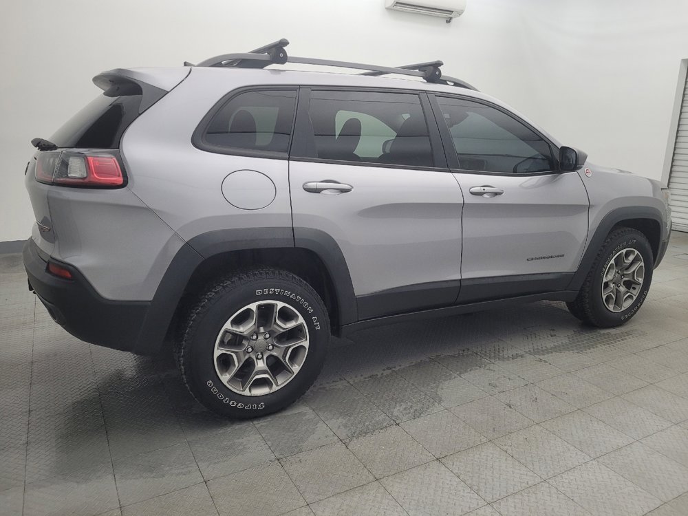 Used 2020 Jeep Cherokee Trailhawk image 10