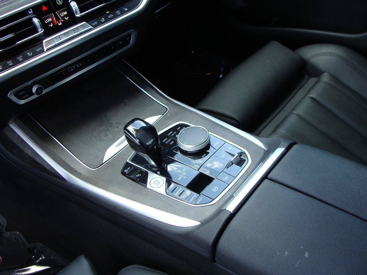Used 2021 BMW X7 xDrive40i AWD/4WD image 18