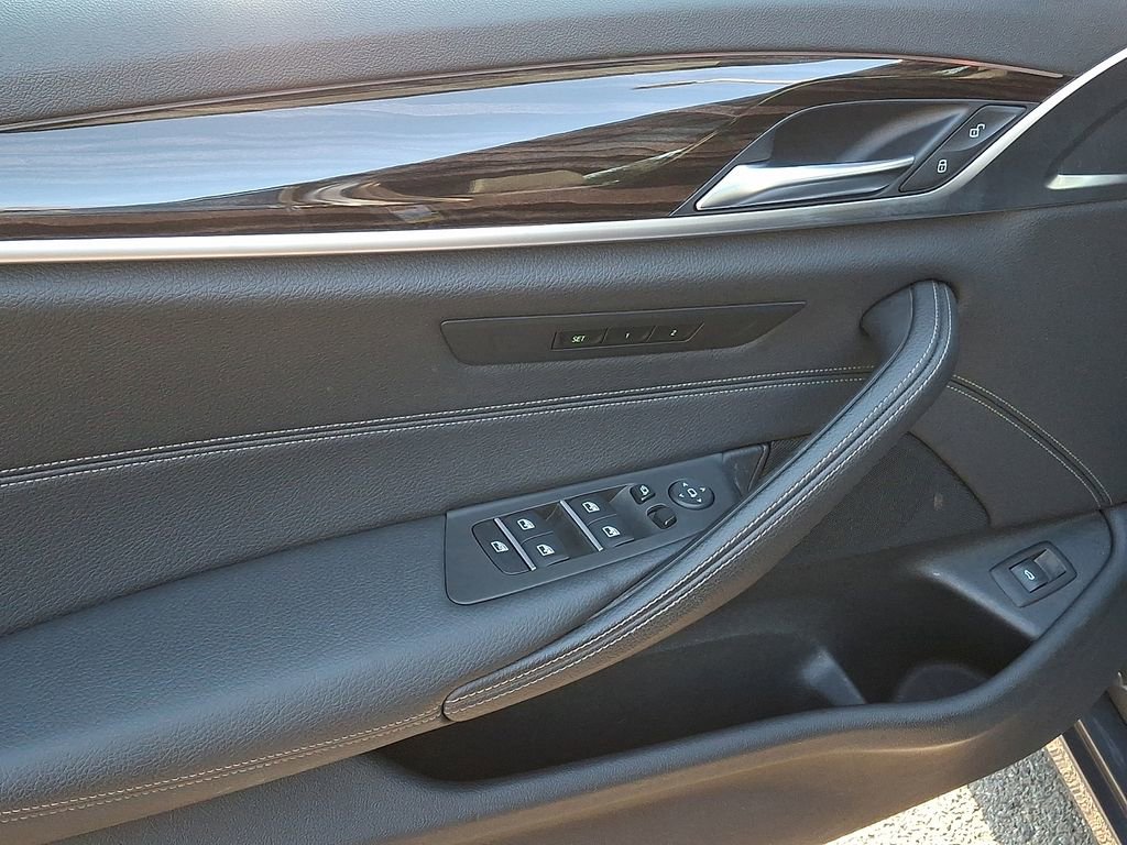 Used 2019 BMW 530i xDrive image 8