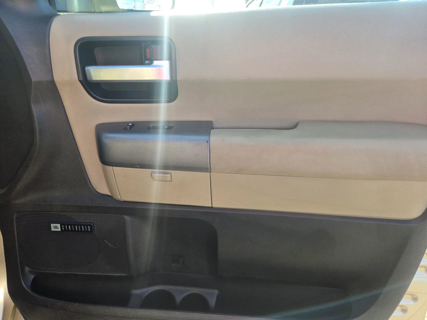 Used 2010 Toyota Sequoia Limited image 15