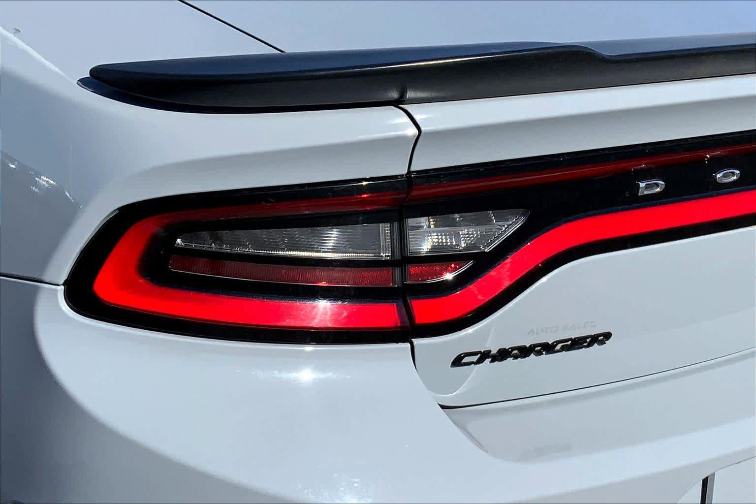 Used 2022 Dodge Charger Scat Pack w/ Driver Convenience Group RWD image 29