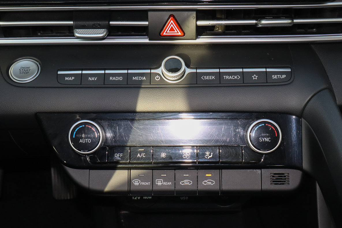 Used 2024 Hyundai Elantra SEL FWD image 20
