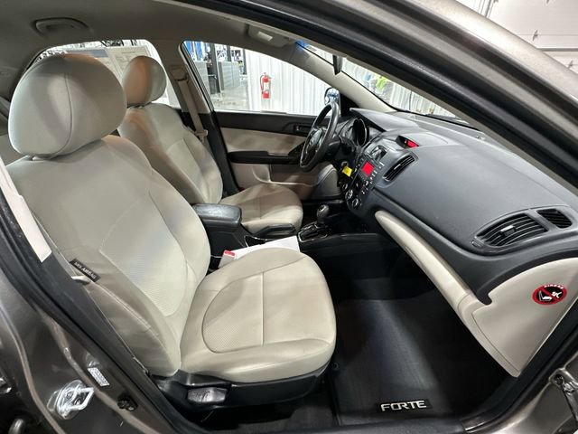 Used 2012 Kia Forte EX w/ Fuel Economy Pkg FWD image 27