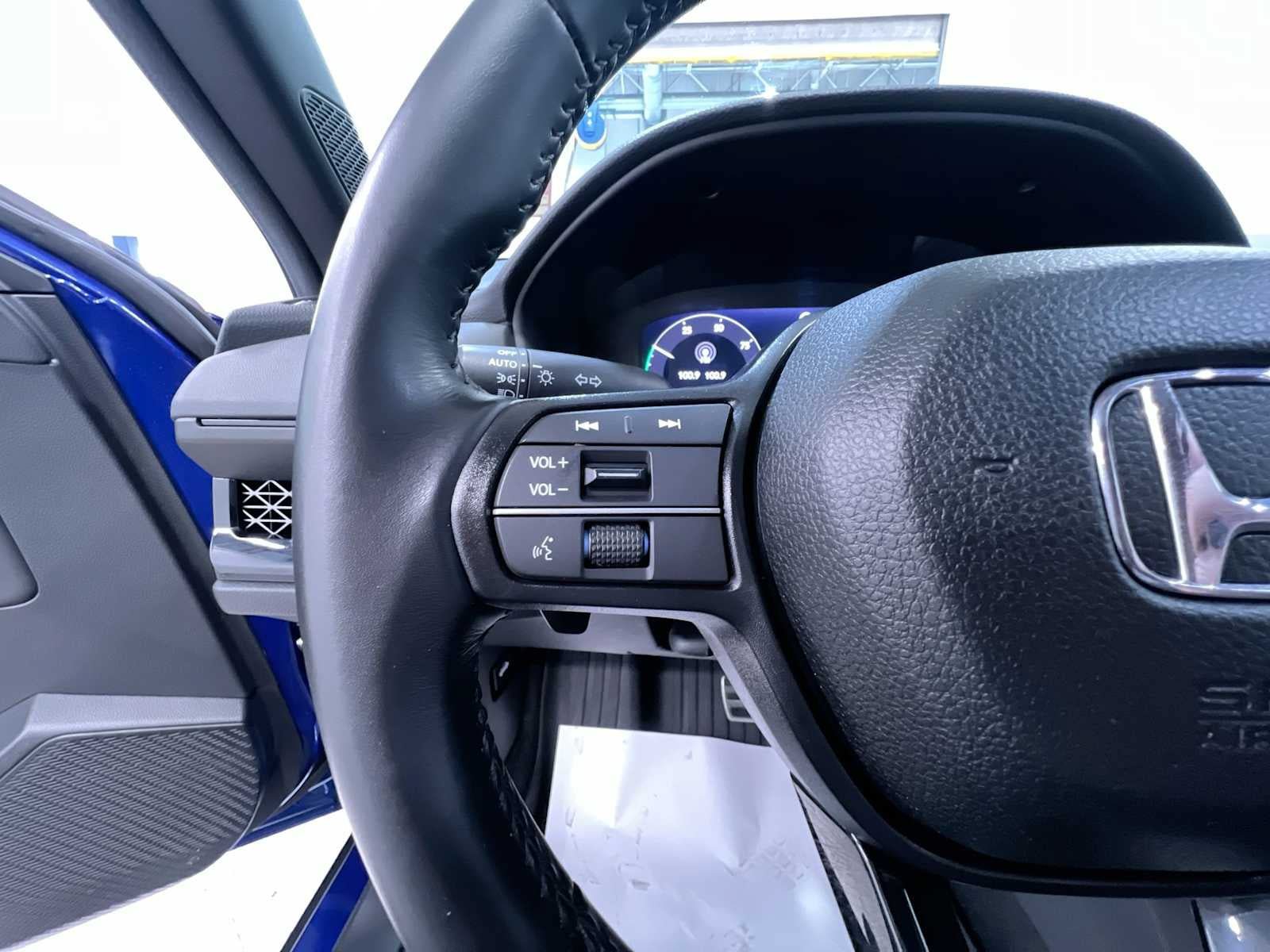 Used 2025 Honda Accord Sport image 19