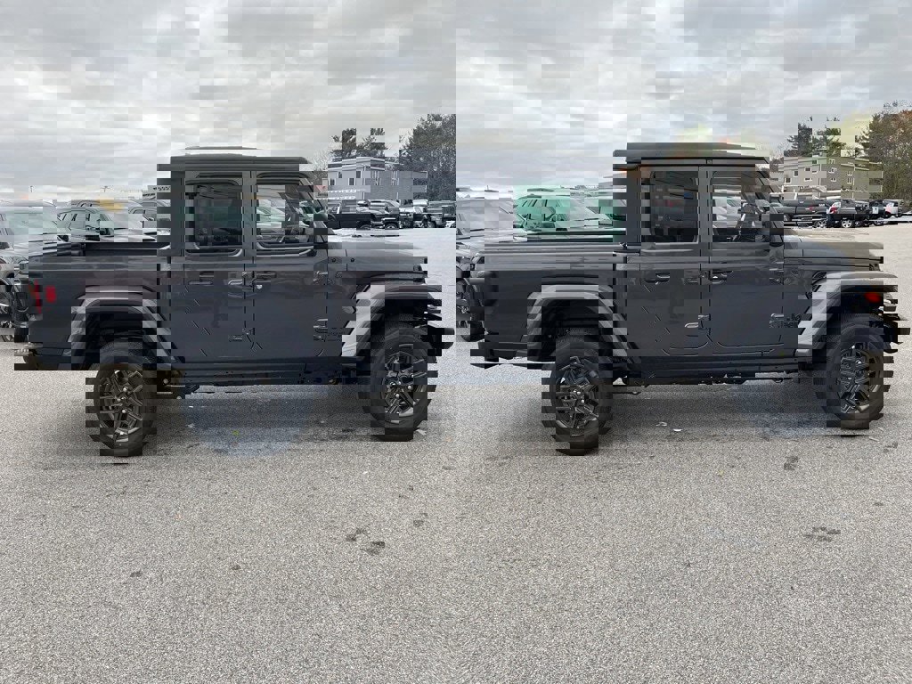 New 2026 Jeep Gladiator Sport image 8