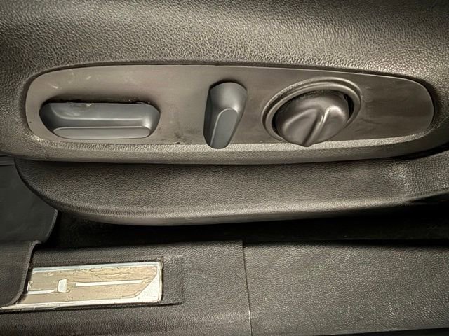 Used 2022 GMC Acadia Denali w/ Black Diamond Edition image 30