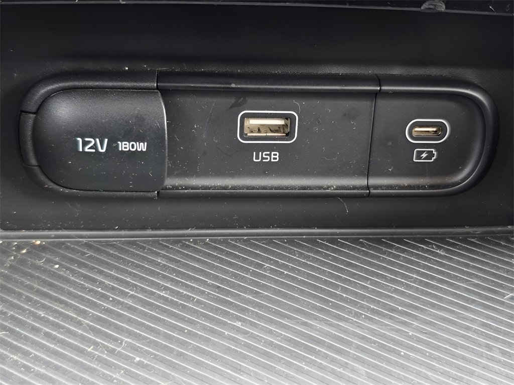 Used 2024 Kia Sportage LX image 33