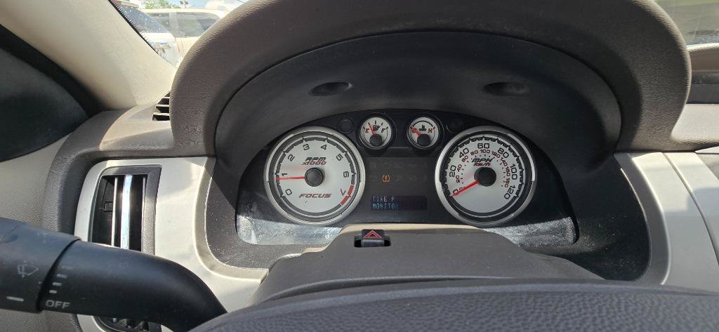 Used 2010 Ford Focus SEL FWD image 18