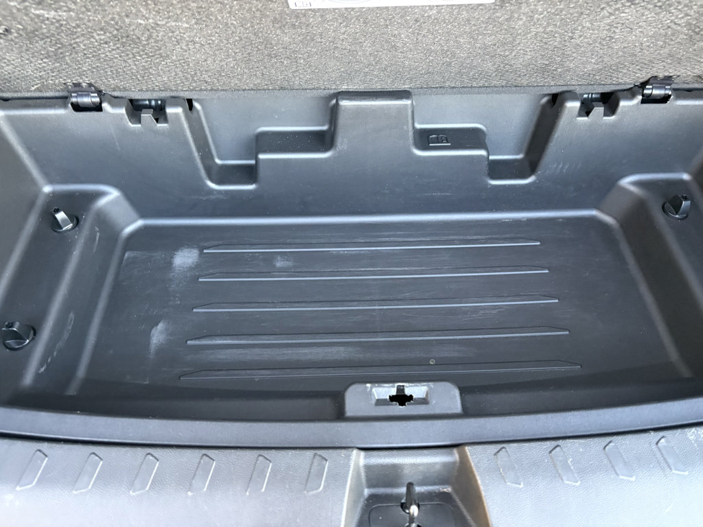 Used 2023 Chevrolet Traverse LT FWD image 31