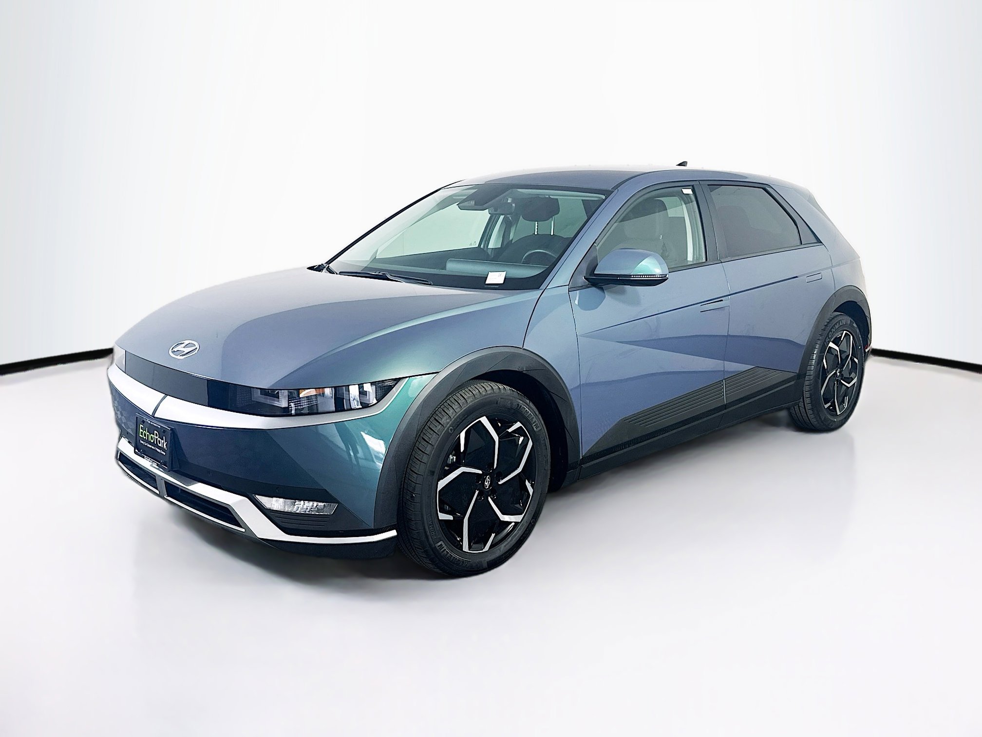 Used 2024 Hyundai Ioniq 5 SEL image 3