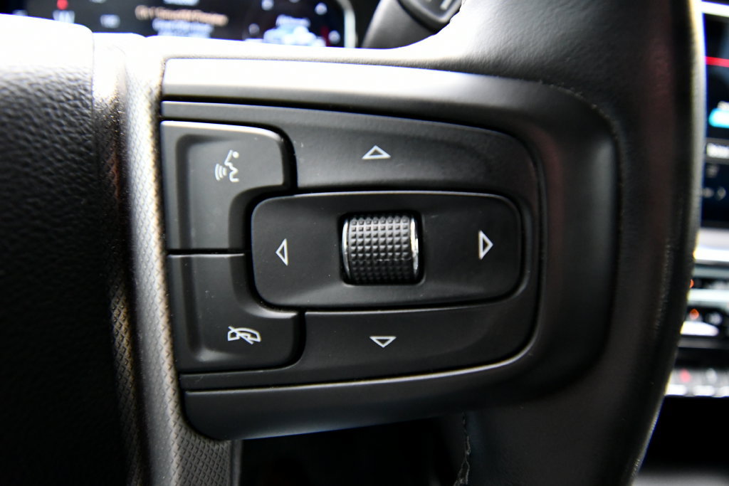 Used 2024 GMC Sierra 3500 Denali w/ Technology Package AWD/4WD image 26
