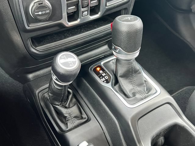 Used 2023 Jeep Gladiator Sport AWD/4WD image 29