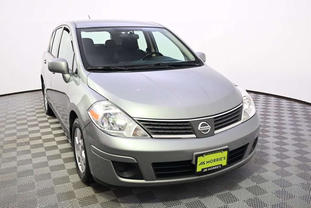 Used 2008 Nissan Versa Hatchback w/ Convenience Pkg FWD image 7