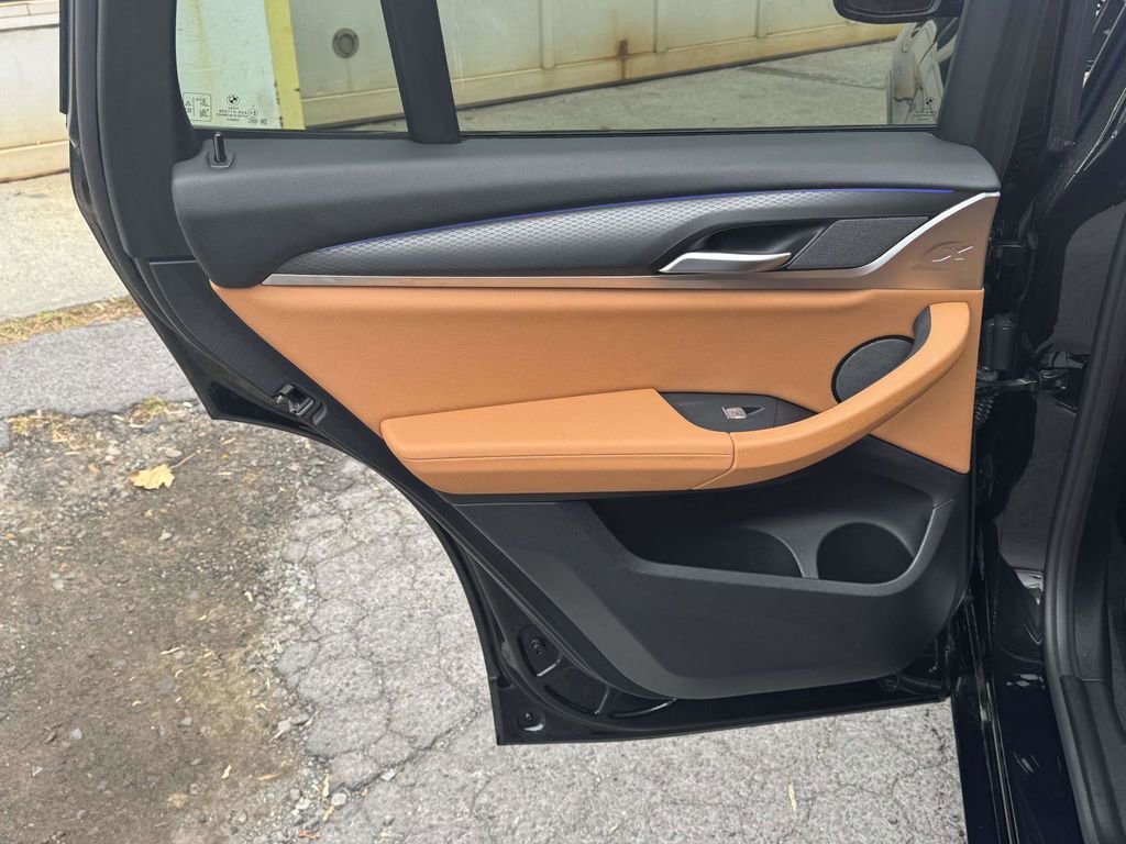 Used 2024 BMW X3 xDrive30i w/ Premium Package image 12