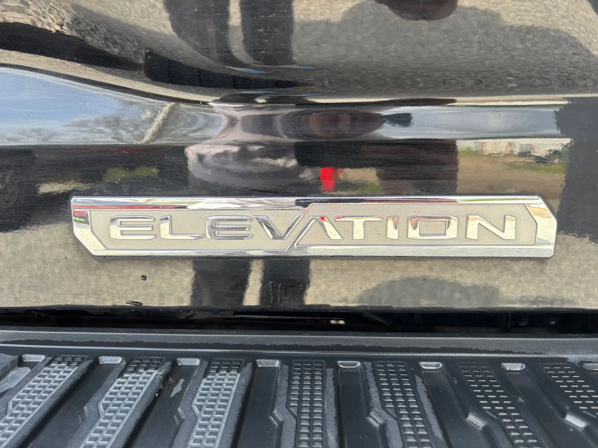 Used 2020 GMC Sierra 1500 Elevation w/ Elevation Value Package AWD/4WD image 14