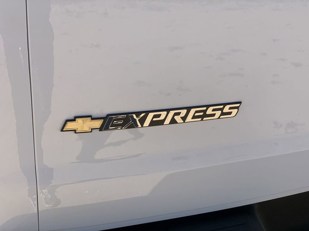 New 2026 Chevrolet Express 2500 w/ Driver Convenience Package image 30