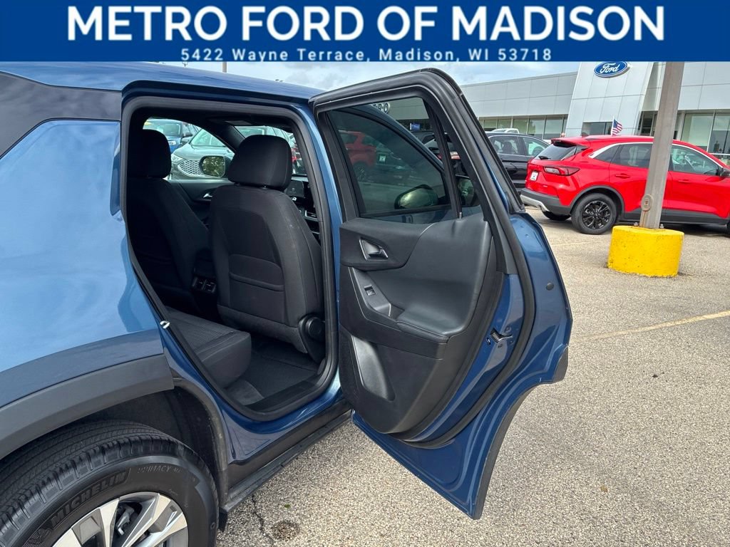 Used 2025 Chevrolet Equinox LT AWD/4WD image 40