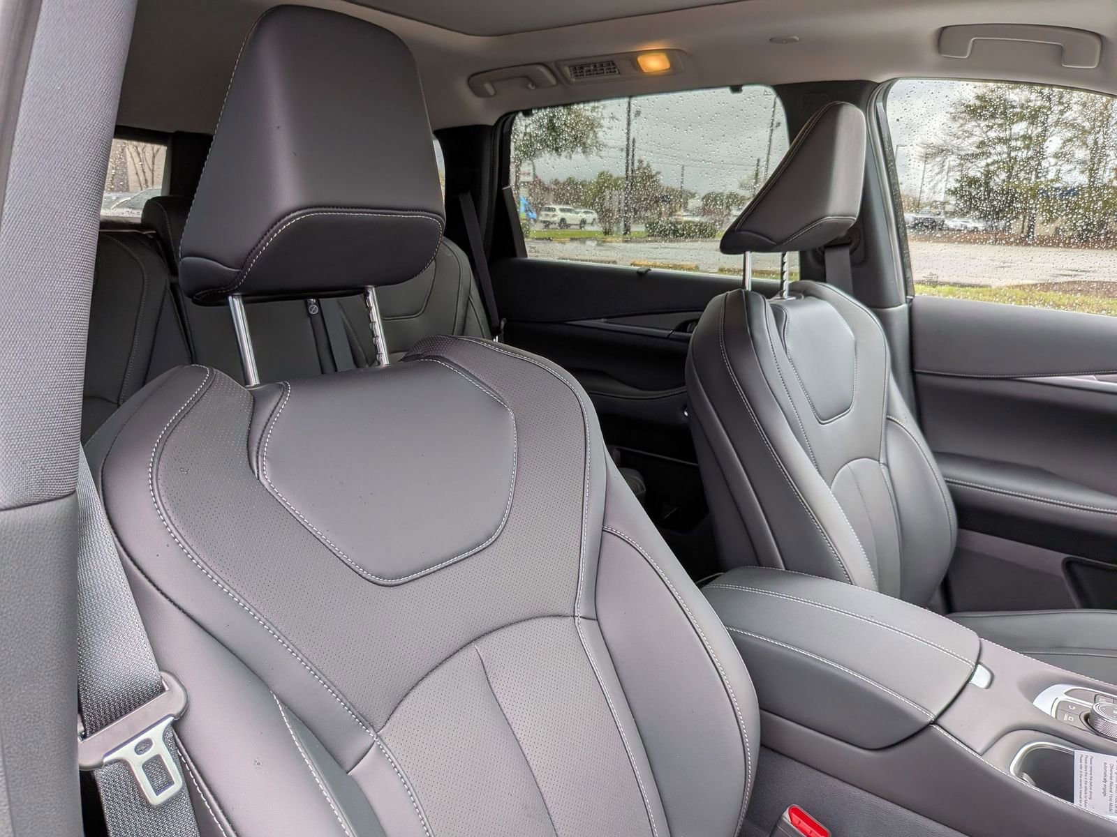 New 2026 INFINITI QX60 Luxe w/ Cargo Package FWD image 38