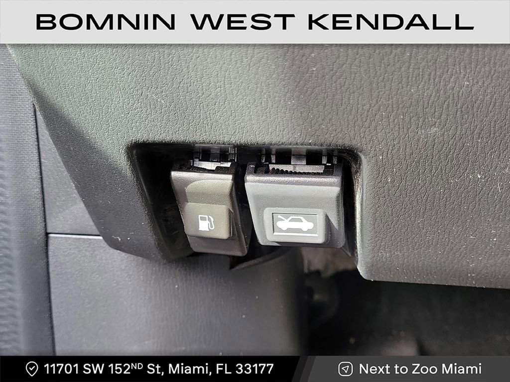 Used 2023 MAZDA CX-5 Carbon Edition image 28