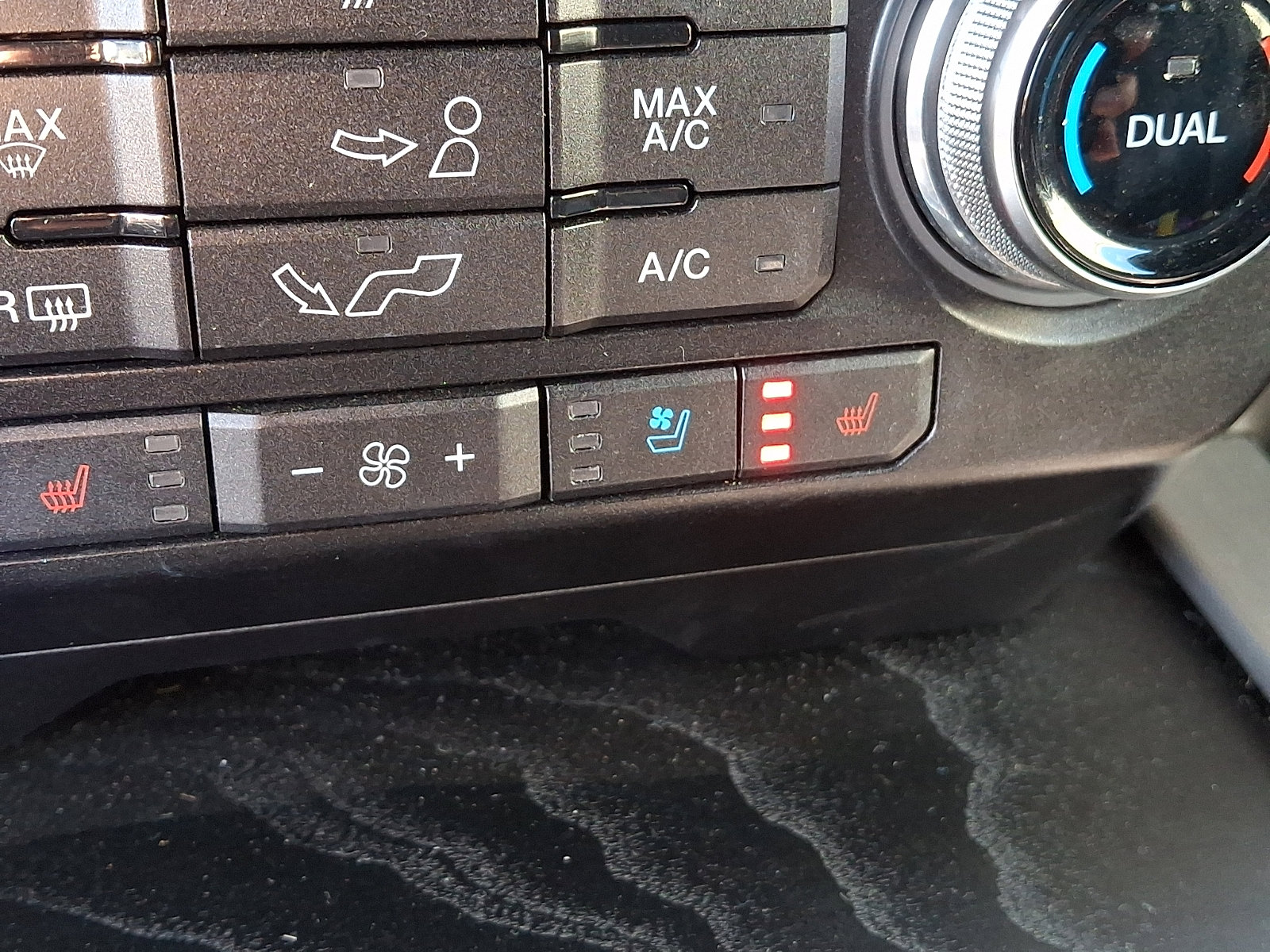 Used 2019 Ford F150 Platinum AWD/4WD image 24