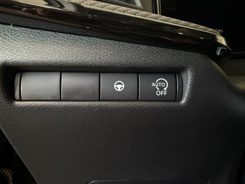 New 2026 Nissan Kicks SR FWD image 30