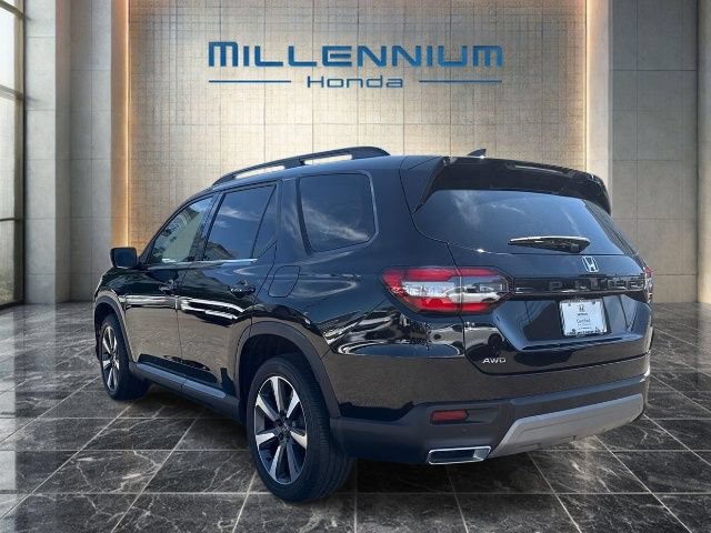 Certified 2023 Honda Pilot Elite image 3