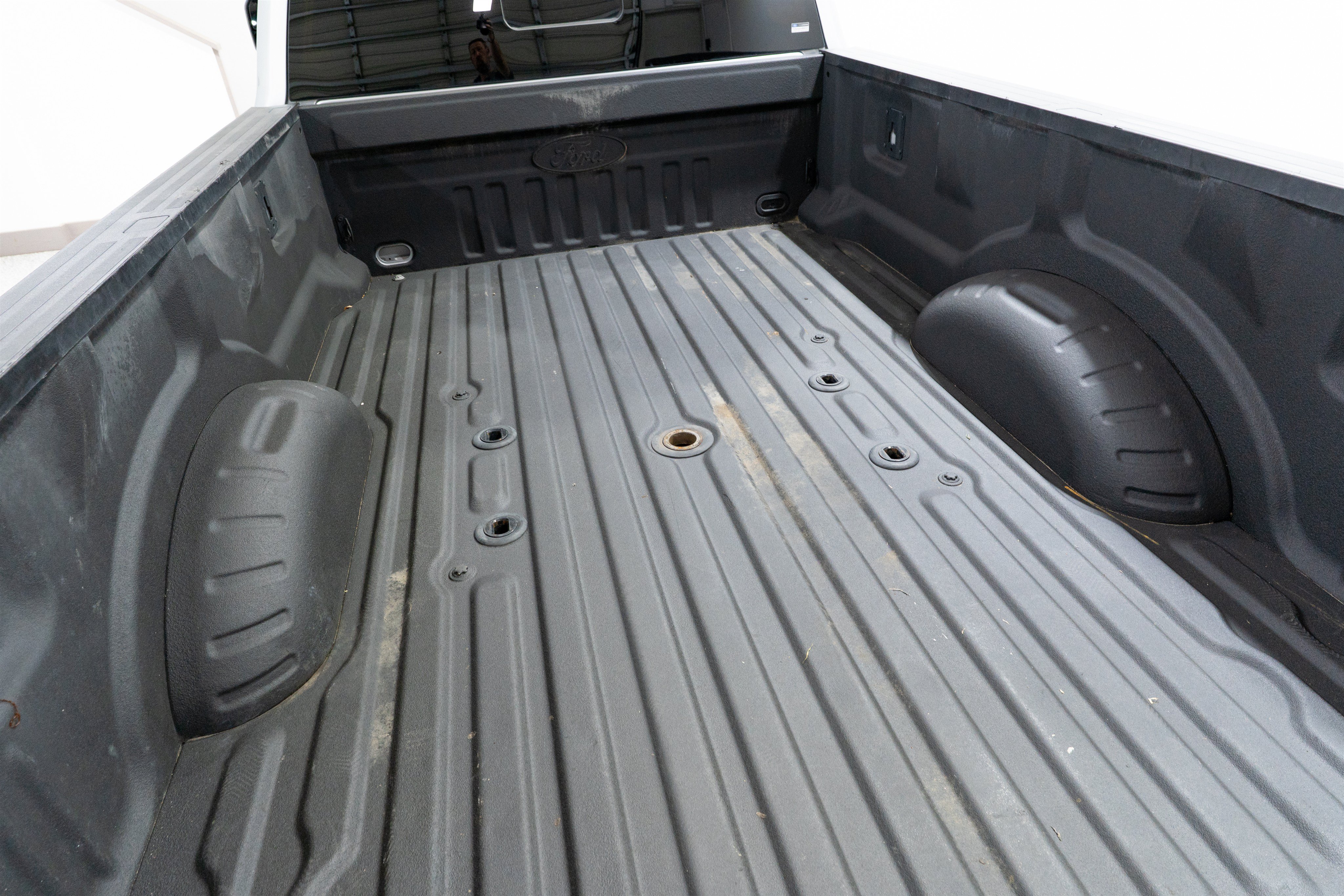 Used 2021 Ford F350 Lariat w/ Lariat Value Package AWD/4WD image 13