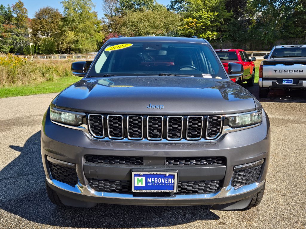 Used 2022 Jeep Grand Cherokee L Limited AWD/4WD image 9