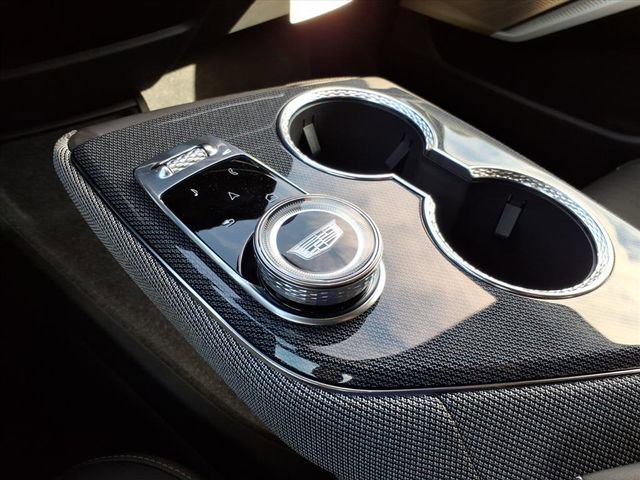 New 2026 Cadillac Optiq Sport 2 AWD/4WD image 32