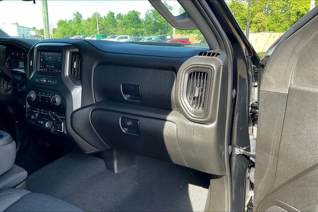Used 2024 Chevrolet Silverado 2500 Custom w/ Custom Convenience Package AWD/4WD image 15