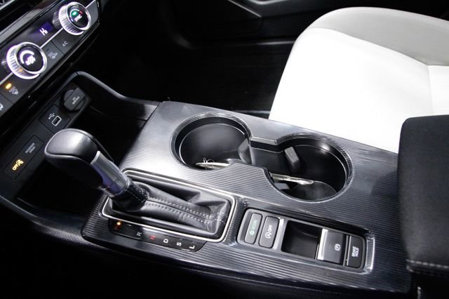 Certified 2023 Honda Civic EX image 29