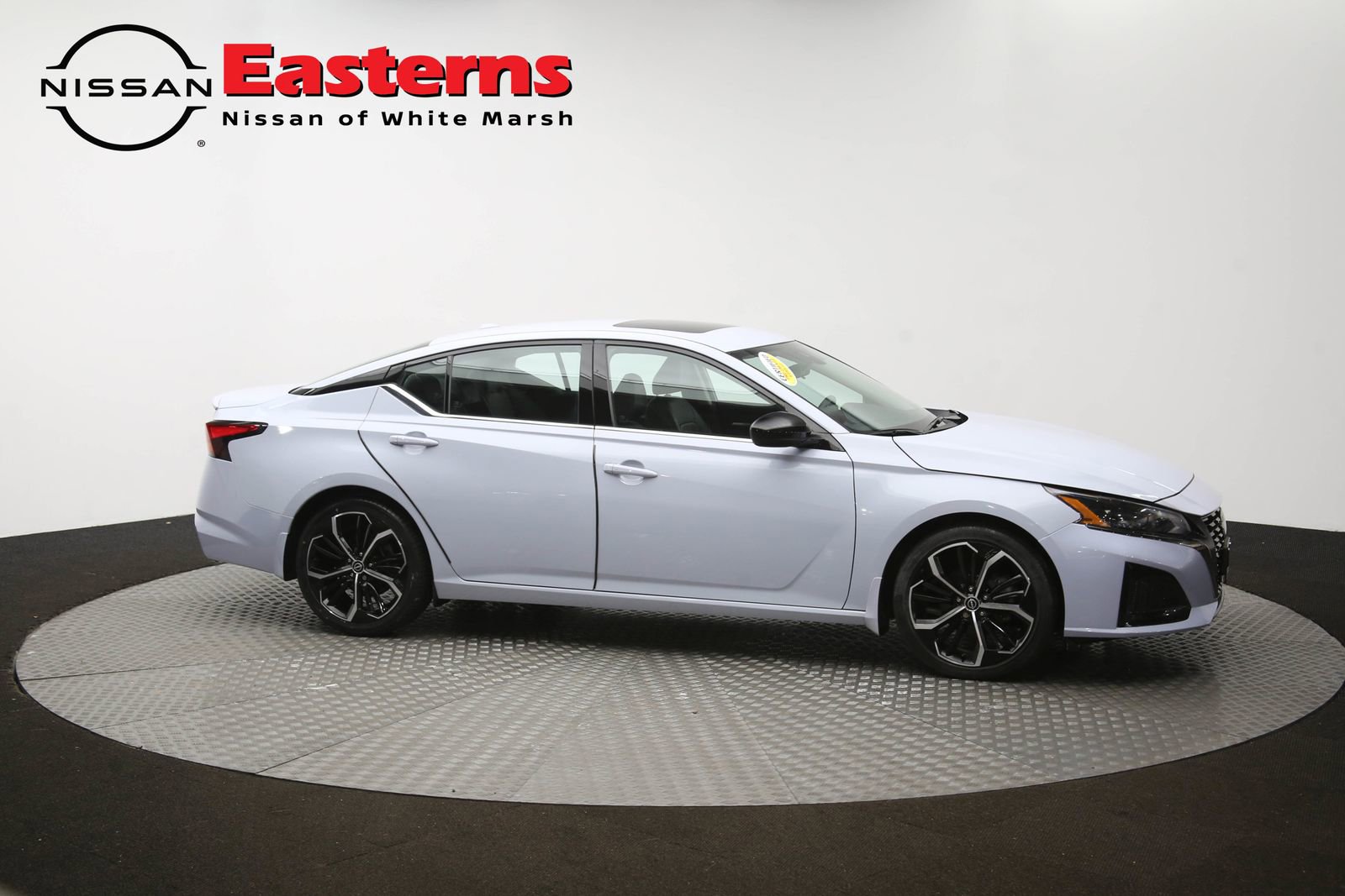 Used 2023 Nissan Altima 2.5 SR w/ SR Premium Package image 46