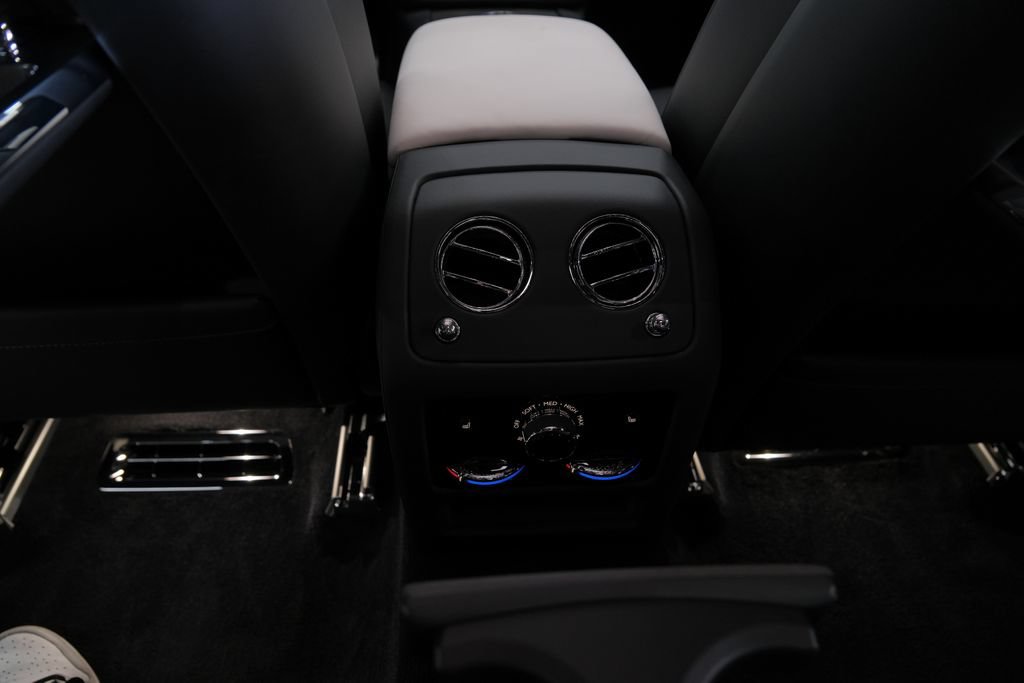 Used 2027 Rolls-Royce Ghost AWD/4WD image 55