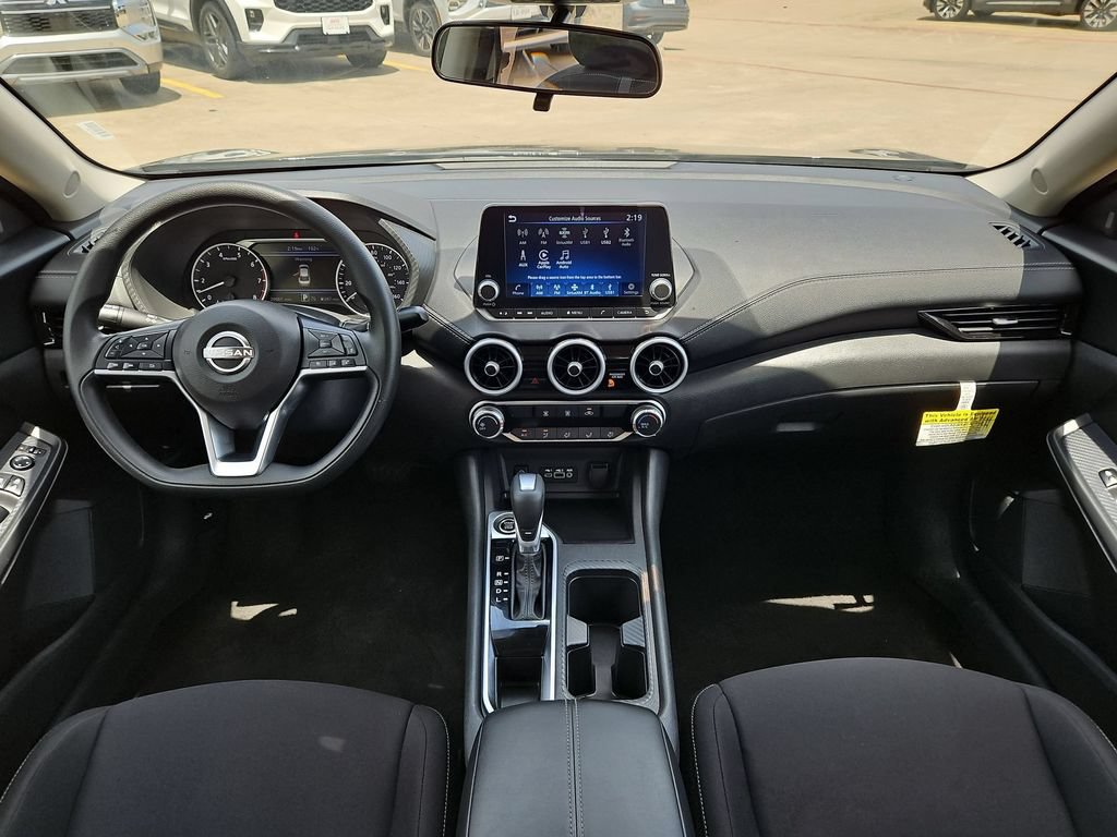 Used 2025 Nissan Sentra SV FWD image 26