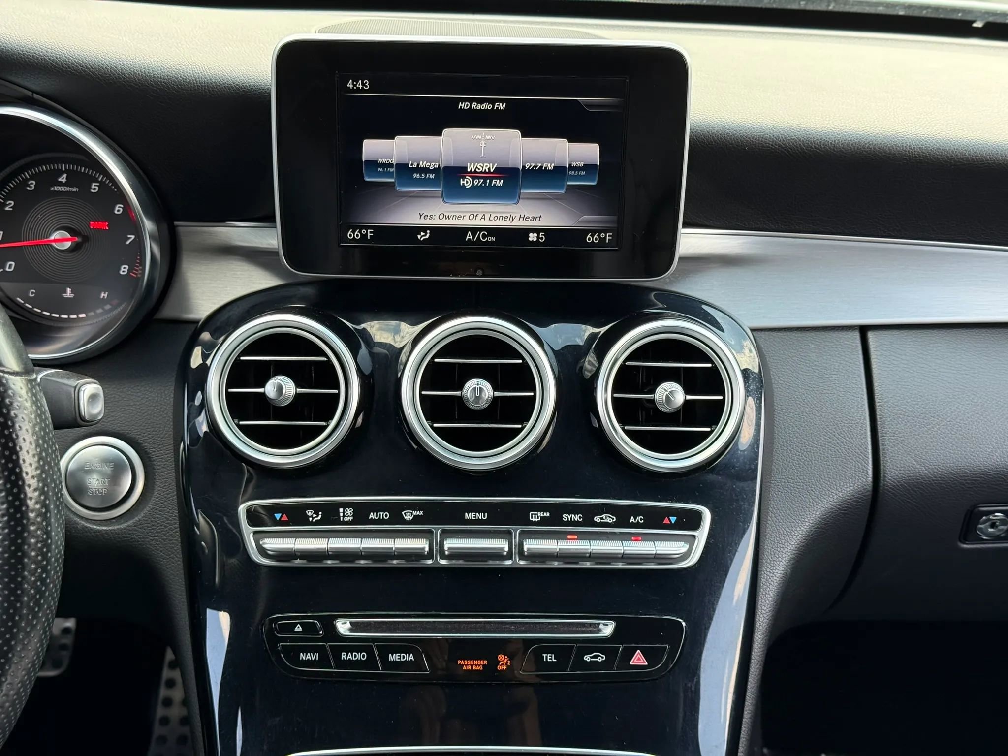 Used 2018 Mercedes-Benz C 300 Coupe image 26