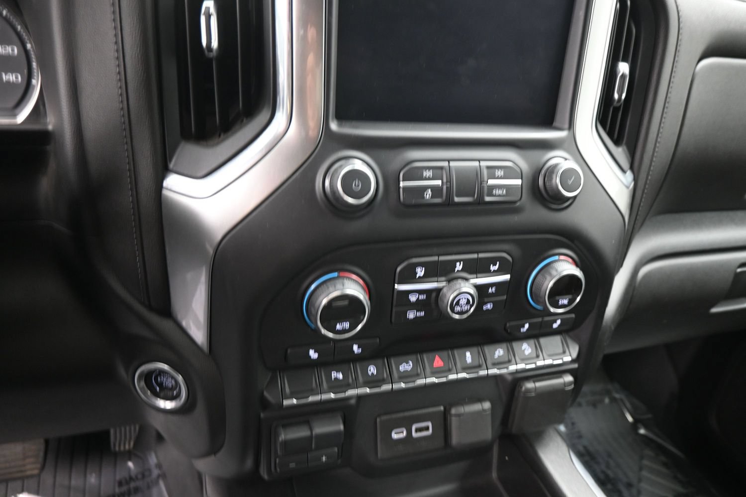 Used 2020 Chevrolet Silverado 1500 LT Trail Boss AWD/4WD image 14