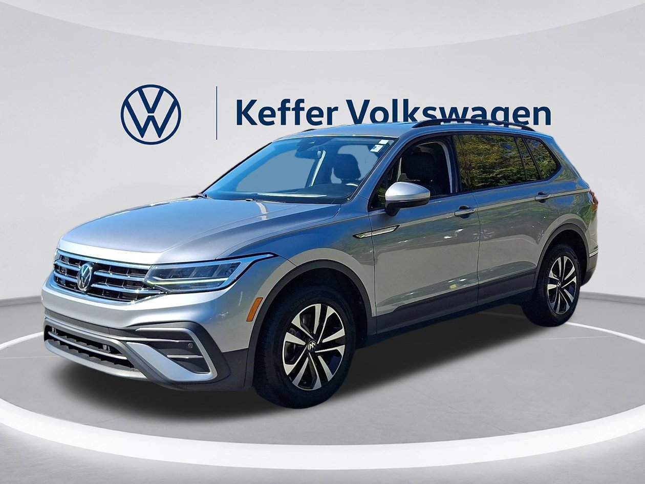 Certified 2024 Volkswagen Tiguan S FWD image 3