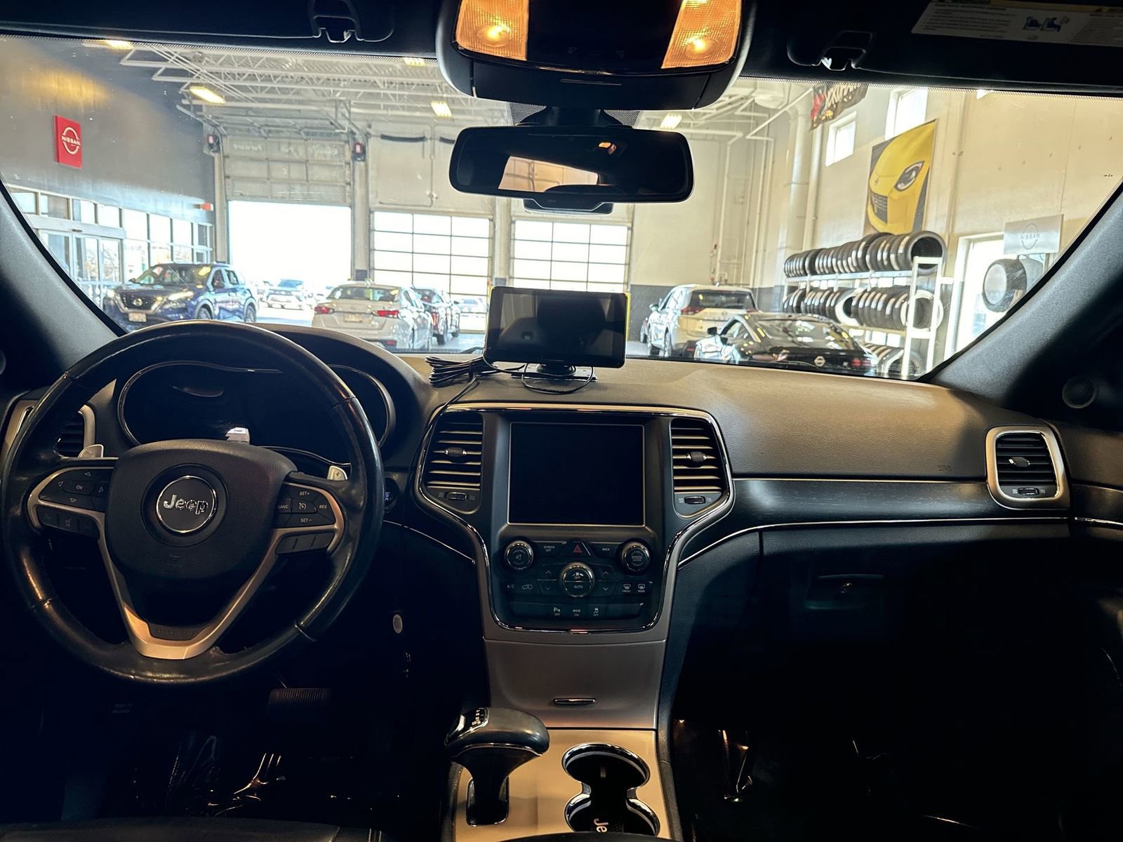 Used 2015 Jeep Grand Cherokee Limited image 21