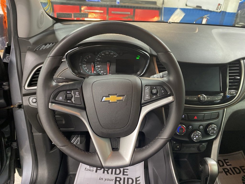 Certified 2020 Chevrolet Trax LT w/ LT Convenience Package image 22