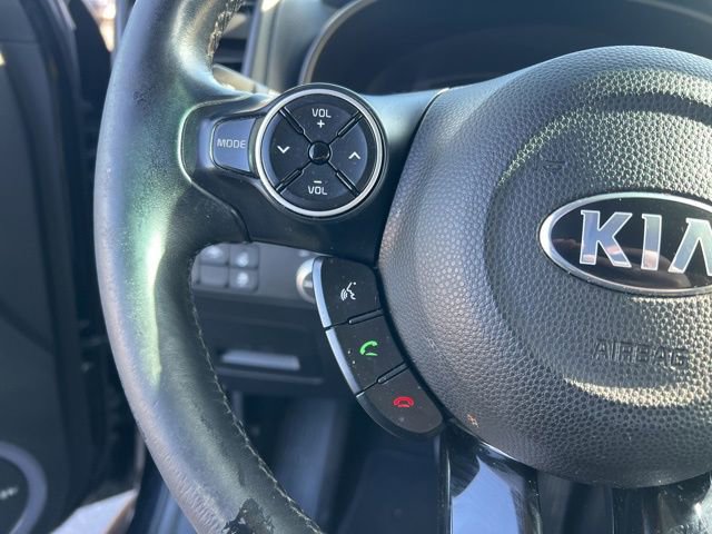 Used 2016 Kia Soul ! w/ Premium Package image 14