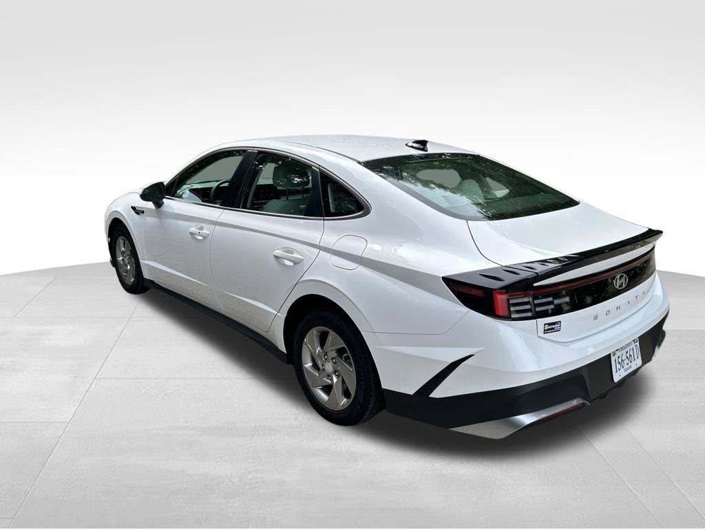 Certified 2026 Hyundai Sonata SE FWD image 3