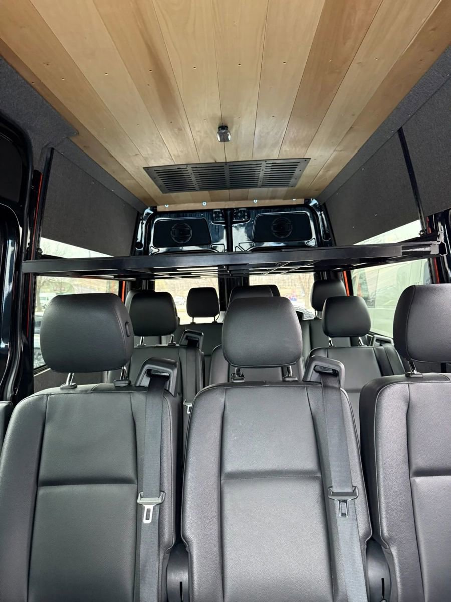 Used 2020 Mercedes-Benz Sprinter 2500 image 2